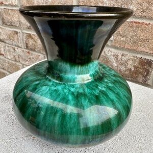 Blue Mountain Pottery Green Ceramic Vase